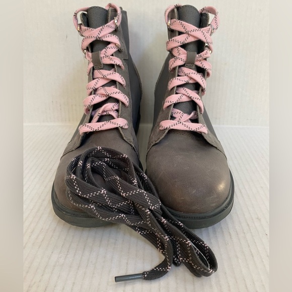 NWOB Sorel Evie II Lace Wedge Booties Size 8 - Picture 2 of 8